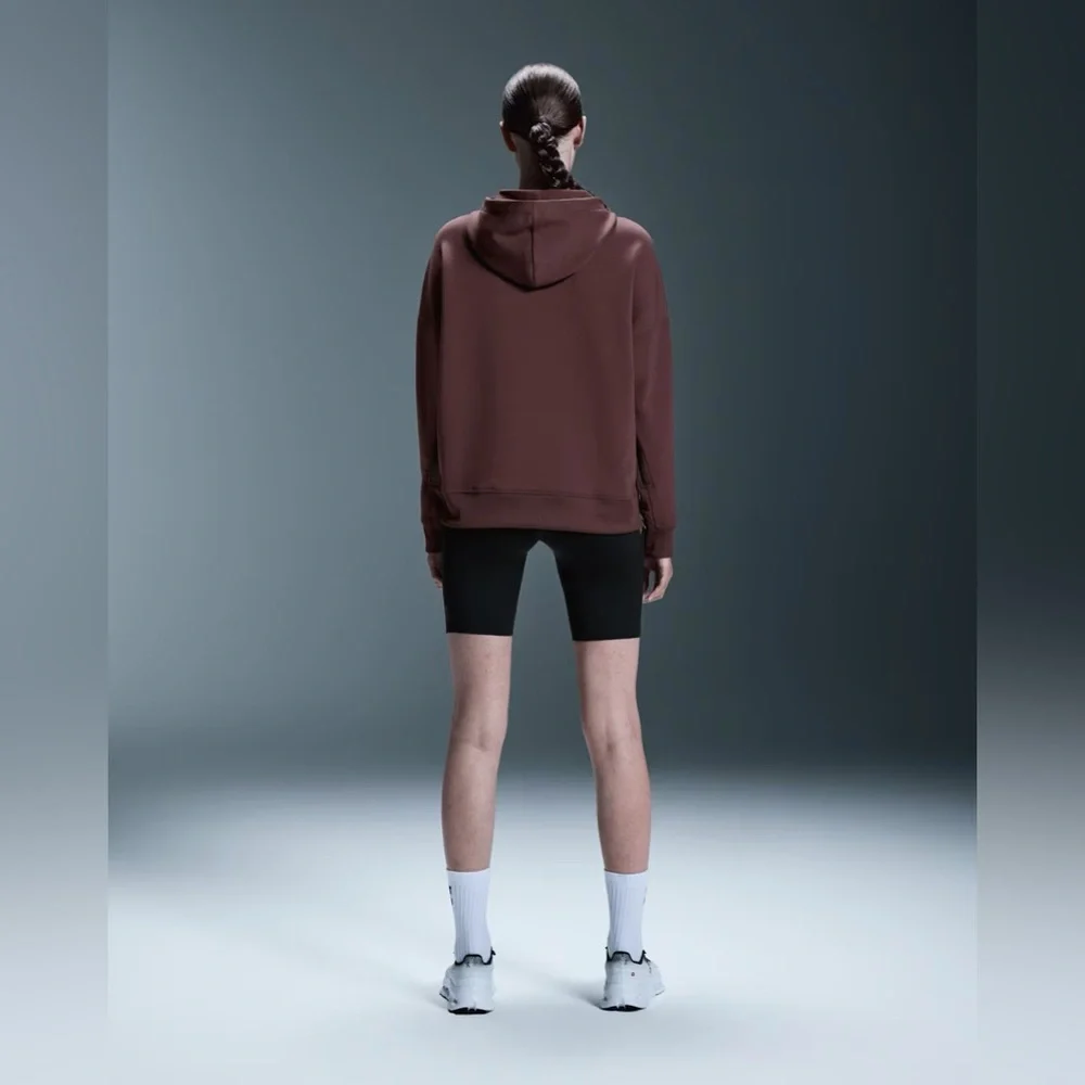 *New* On Running Hoodie in Mulberry, Size XS - Picture 4 of 10